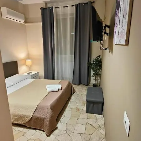 Etnea Glamour House 3*